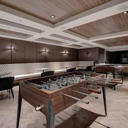 Mind Blowing City View - 2 Beds - Pool & Spa - Downtown Монреал Екстериор снимка