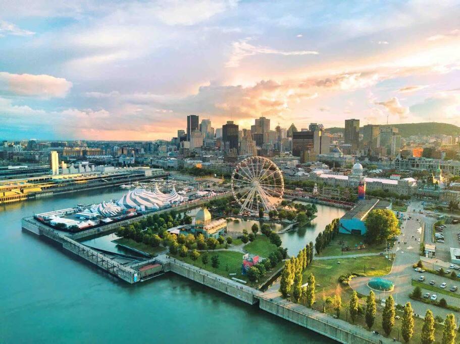 Mind Blowing City View - 2 Beds - Pool & Spa - Downtown Монреал Екстериор снимка