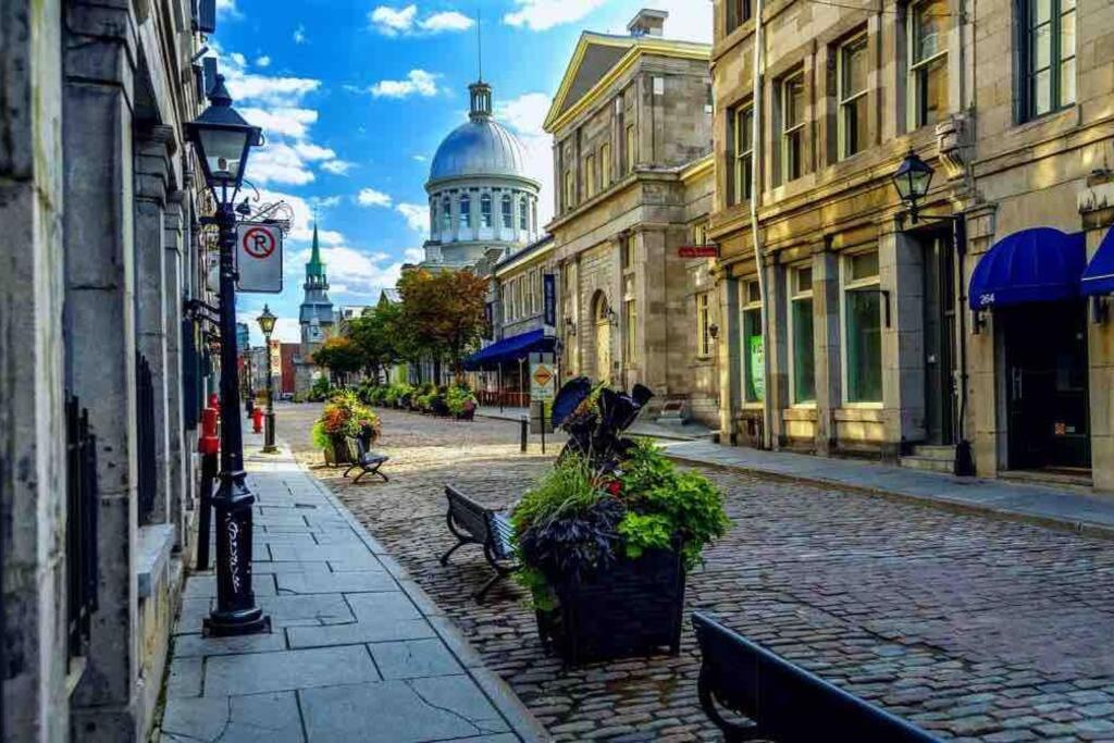 Mind Blowing City View - 2 Beds - Pool & Spa - Downtown Монреал Екстериор снимка