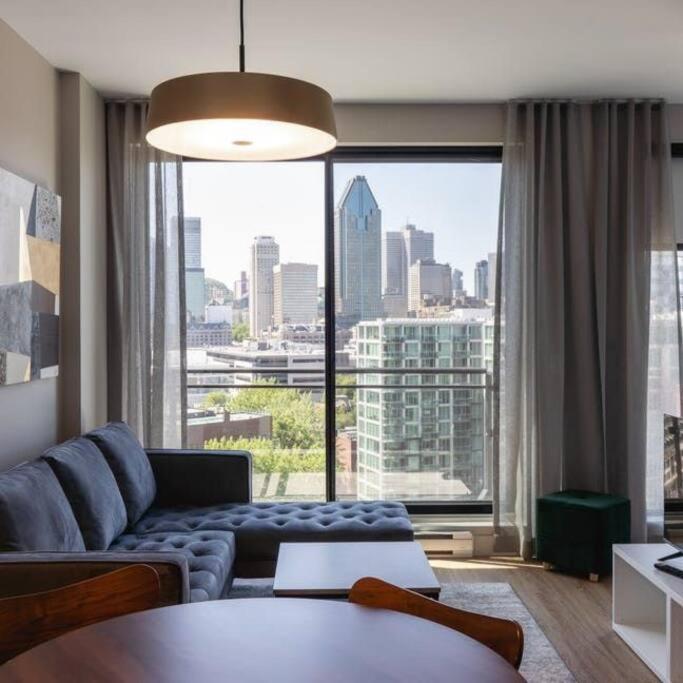 Mind Blowing City View - 2 Beds - Pool & Spa - Downtown Монреал Екстериор снимка